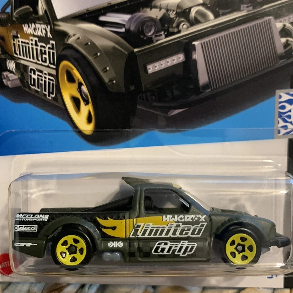 Hot Wheels limited Grip Pickup Truck Hotwheels Netflix Lets Race